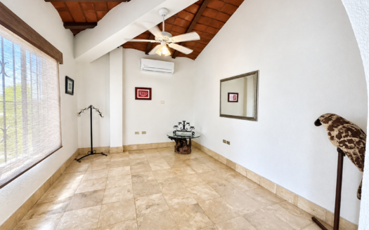 487 Paseo del Hipocampo, Caracol Peninsula
