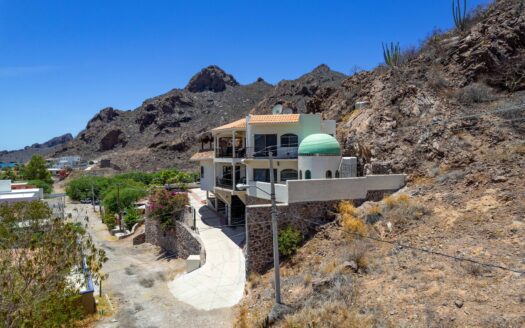 421 Av Cactus, Bahia